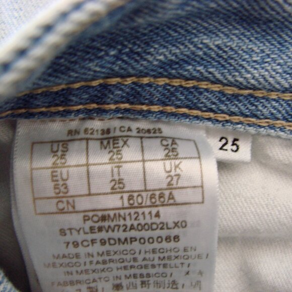 Guess Jeans Boy Fit Relaxed High Waist Distressed Grunge Punk Light Wash Size 25 - Picture 8 of 15